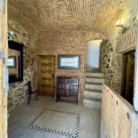 Casa Grande Hornos 18 Ferienhaus Caces